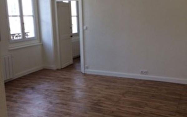 Appartement à louer    4 pièces •  Tours