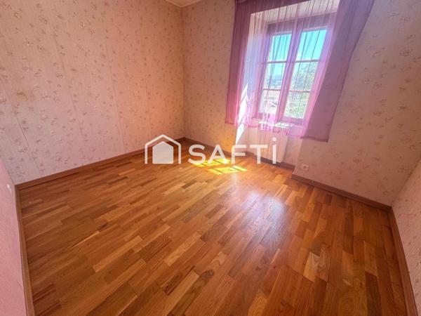 Maison de charme en pierre – 184 m² habitables – Secteur Cépie