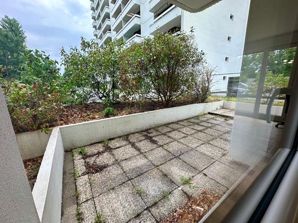 Superbe Appartement Rez-de-Jardin Meublé à Orléans, Idéalement Situé, Entièrement Rénové