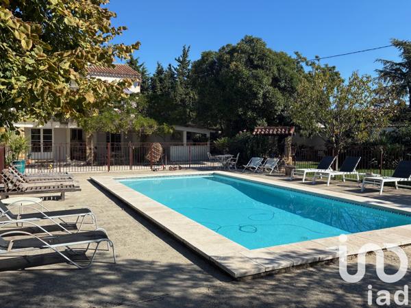 Maison à vendre 10 pièces 273 m² Morières-lès-Avignon
