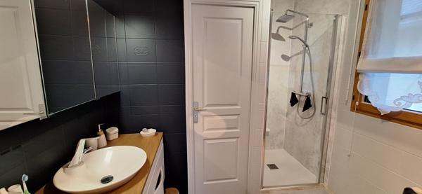 Fouesnant, maison d'architecte de 170 m² sur un jardin paysagé de 3000 m² !