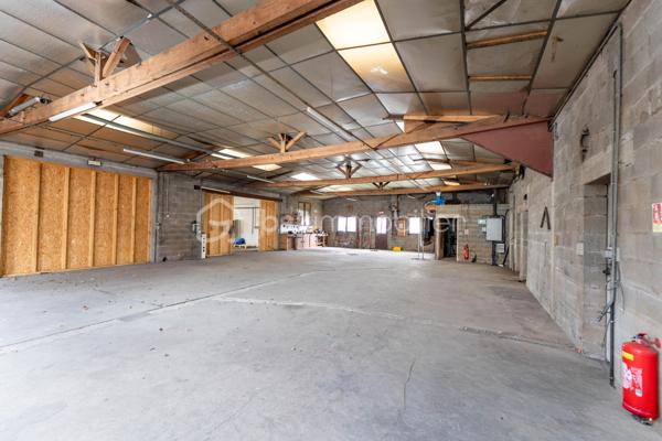 Immeuble mixte de 1 080 m²