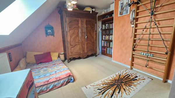 Exclusivité / Houdan 14 mn /  Maison familiale avec sous-sol / 4 chambres