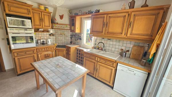 Exclusivité / Houdan 14 mn /  Maison familiale avec sous-sol / 4 chambres