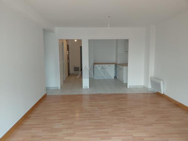 A LOUER BREST SAINT MARTIN APPARTEMENT T3 + PARKING
