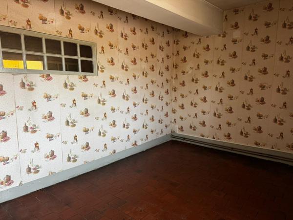 Immeuble avec locataire en place + gros potentiel