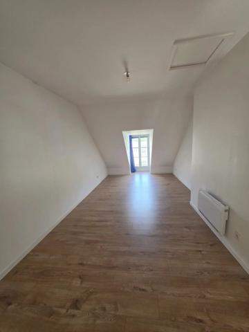 Vente                                                      Appartement
                        
                                         36 m2                     à Lamorlaye