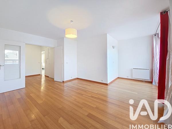 Location appartement 4 pièces 83 m² Courbevoie