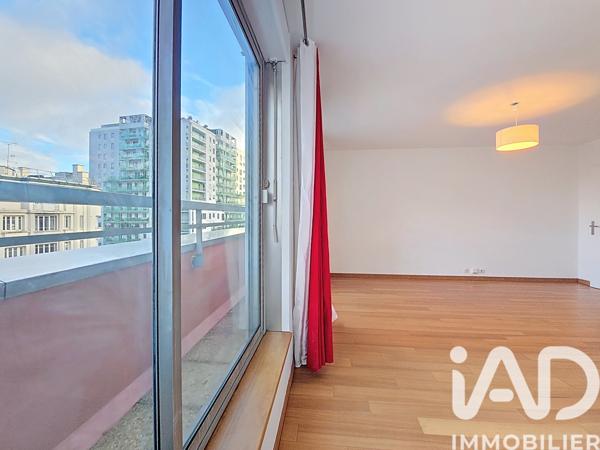 Location appartement 4 pièces 83 m² Courbevoie
