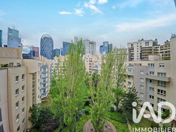 Location appartement 4 pièces 83 m² Courbevoie