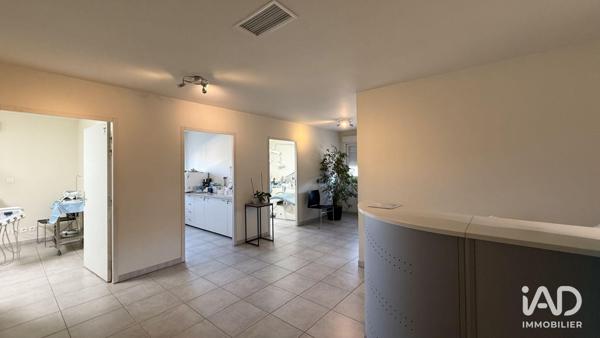 Location local d’activité 78 m² Robion