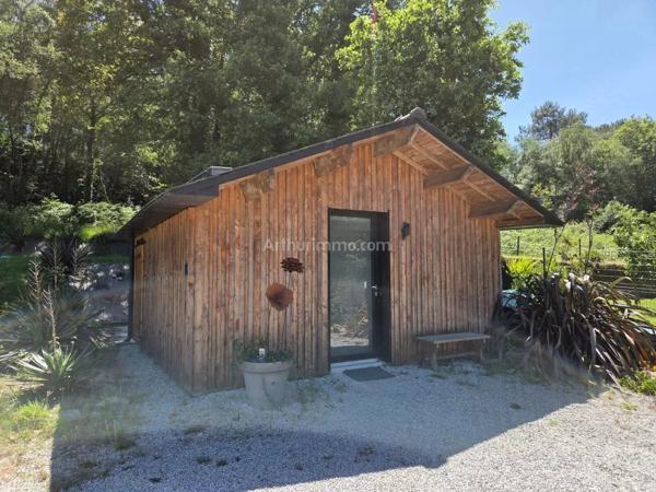 Vente                                                      Maison
                        
                     7 pièces                      161 m2                     à Grand-Champ