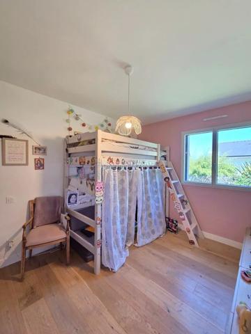 Vente                                                      Maison
                        
                     7 pièces                      161 m2                     à Grand-Champ