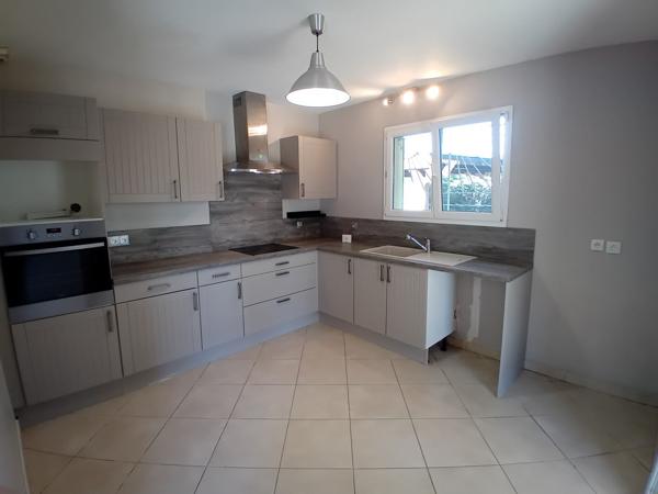 A LOUER, Maison louée vide, Artassenx - Montde-Marsan, 4 chambres, plain pied, jardin