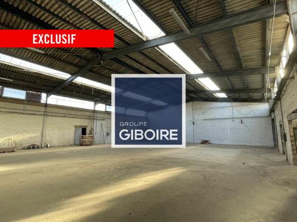 Local d'activites 891 m² à vendre Périphérie Rennes (réf : 35.7039)