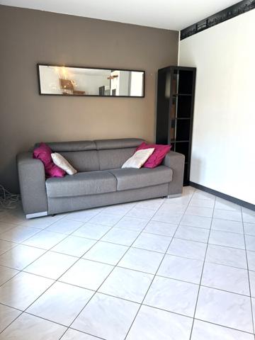 Appartement Bussy Saint Georges 1 pièce(s) 30.98 m2 + parking