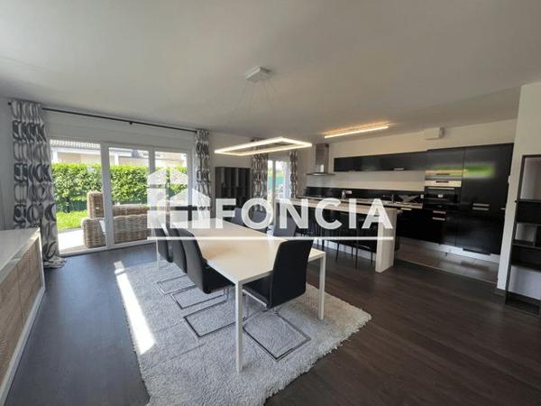 Location Maison 5 pièces 181.1 m² - 100 CHEMIN DES FOURCHES Chens Sur Leman 74140