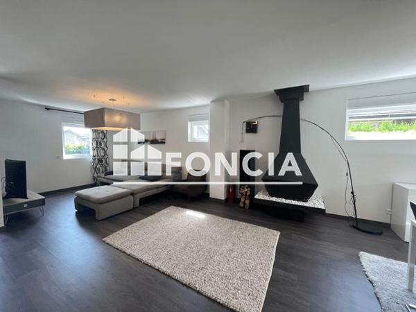 Location Maison 5 pièces 181.1 m² - 100 CHEMIN DES FOURCHES Chens Sur Leman 74140