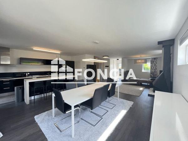 Location Maison 5 pièces 181.1 m² - 100 CHEMIN DES FOURCHES Chens Sur Leman 74140