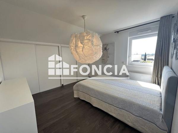 Location Maison 5 pièces 181.1 m² - 100 CHEMIN DES FOURCHES Chens Sur Leman 74140