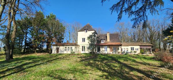Superbe maison en pierres ! 6 chambres ! 11 761 m² de terrain !