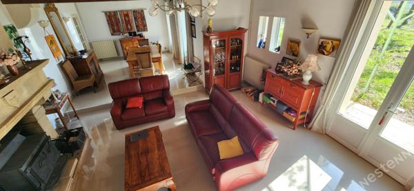 Superbe maison en pierres ! 6 chambres ! 11 761 m² de terrain !