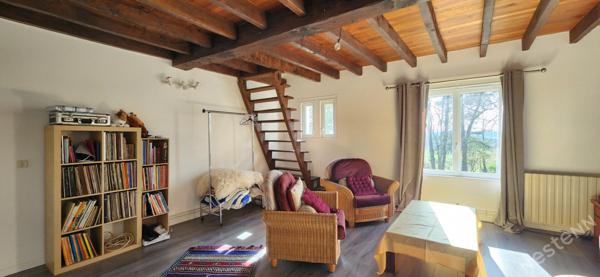Superbe maison en pierres ! 6 chambres ! 11 761 m² de terrain !