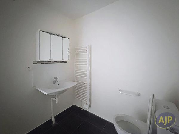 Location appartement Nantes : 543 € - AJP Immobilier Nantes Ouest