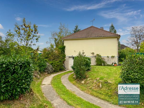 MAISON INDIVIDUELLE À RÉNOVER PROCHE DE LA NATURE ET DES ECOLES