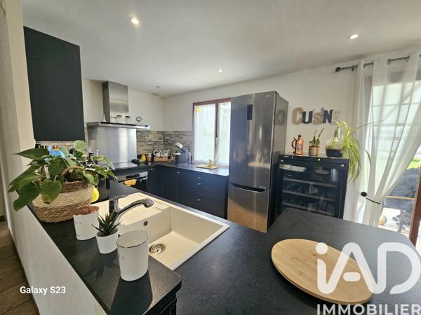 Maison à vendre 6 pièces 119 m² Saint-Fargeau-Ponthierry