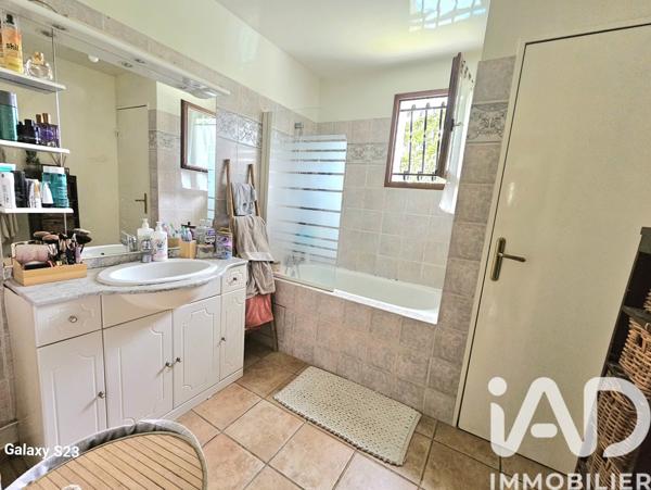 Maison à vendre 6 pièces 119 m² Saint-Fargeau-Ponthierry