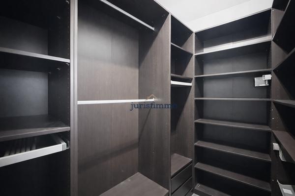 Orange (84100) BEL APPARTEMENT HAUSMANIEN LUMINEUX DE 158M² AVEC TERRASSE COUVERTE