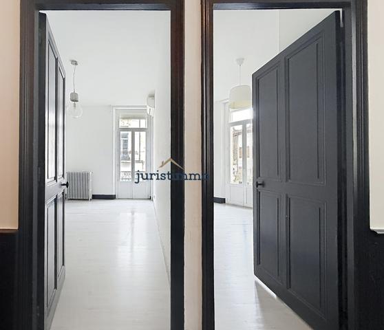 Orange (84100) BEL APPARTEMENT HAUSMANIEN LUMINEUX DE 158M² AVEC TERRASSE COUVERTE