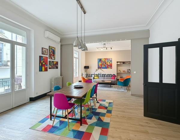 Orange (84100) BEL APPARTEMENT HAUSMANIEN LUMINEUX DE 158M² AVEC TERRASSE COUVERTE