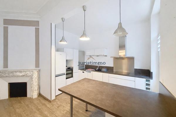 Orange (84100) BEL APPARTEMENT HAUSMANIEN LUMINEUX DE 158M² AVEC TERRASSE COUVERTE