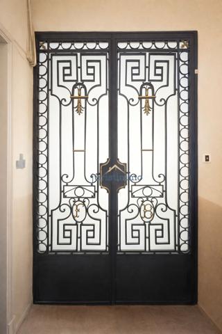 Orange (84100) BEL APPARTEMENT HAUSMANIEN LUMINEUX DE 158M² AVEC TERRASSE COUVERTE