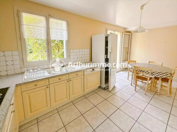 Vente Maison 6 pièces 170 m2 à Saint-Germain-Lès-Corbeil