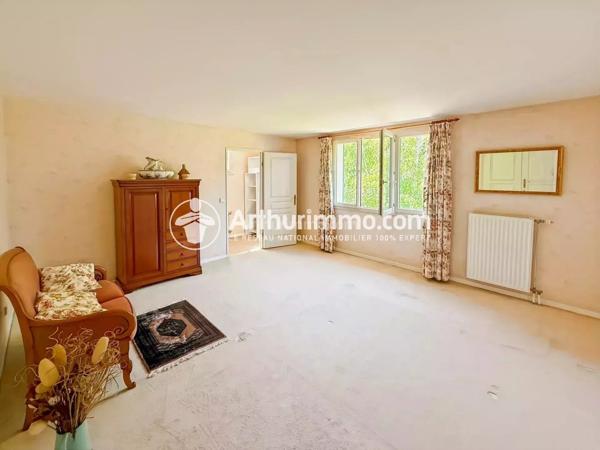 Vente Maison 6 pièces 170 m2 à Saint-Germain-Lès-Corbeil