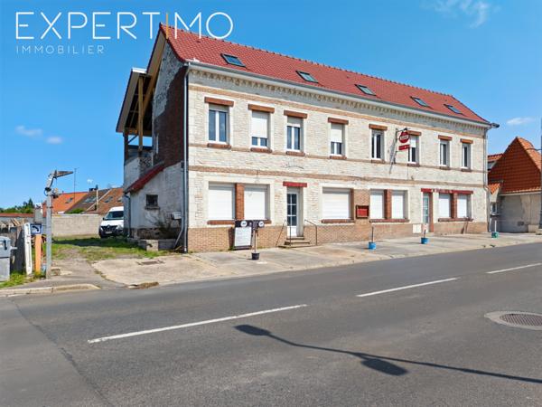 Rue (80120) Immeuble - centre RUE - Beau potentiel commercial.
