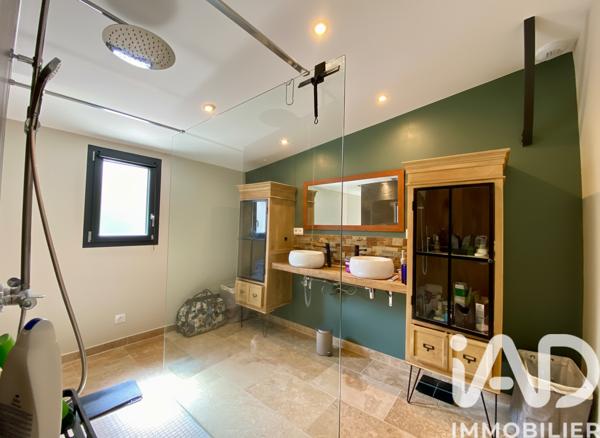 Maison à vendre 5 pièces 146 m² Malemort-du-Comtat