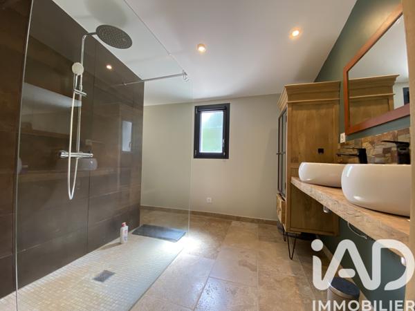 Maison à vendre 5 pièces 146 m² Malemort-du-Comtat