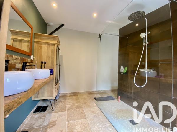 Maison à vendre 5 pièces 146 m² Malemort-du-Comtat
