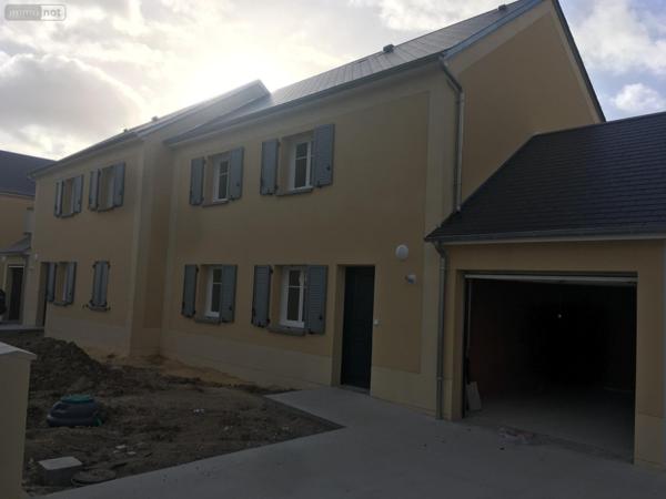 Maison à louer à Saran dans le Loiret (45770), ref : DOLTO122025   
CAP SARAN