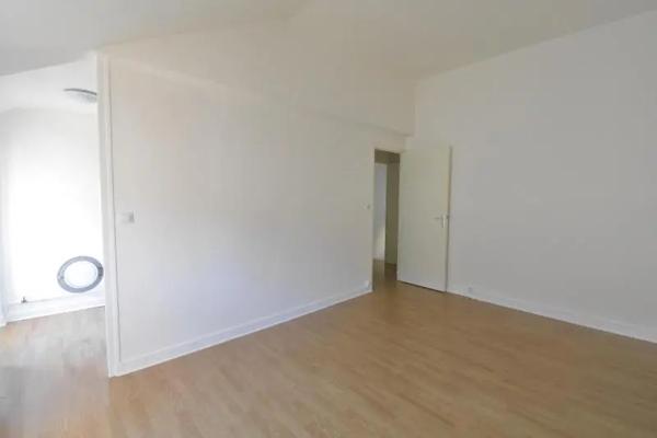 Appartement à louer 2 pièces 32.35m² Le Mans (72000)