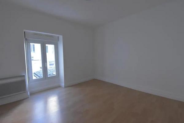 Appartement à louer 2 pièces 32.35m² Le Mans (72000)