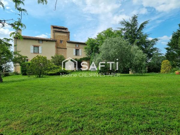 Belle demeure du XV -ème siècle au charme authentique