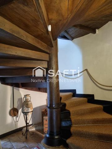 Belle demeure du XV -ème siècle au charme authentique