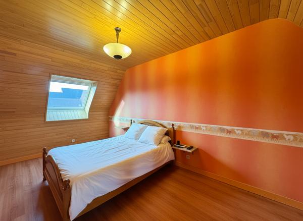 Maison à vendre à Landivisiau de 127 m2 -7 pièces, 4 chambres