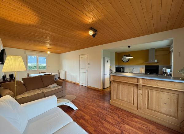 Maison à vendre à Landivisiau de 127 m2 -7 pièces, 4 chambres