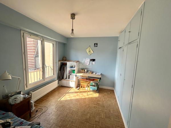 Appartement Poissy 4 pièce(s) 334 000 € **  - Référence  9320
